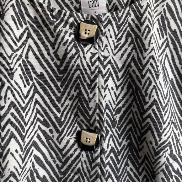 Cabi Peacoat Jacket Sz XS Zig Zag Ponte Knit style #3034 Zebra EUC Artsy Buttons - Picture 10 of 16